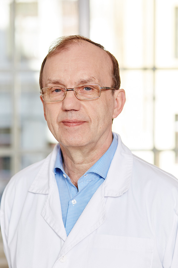Igors AKSIKS - Medical Centre ARS: Neurosurgeon, Vertebrologist