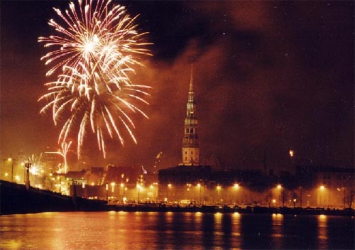 Sveicam Latvijas Republikas proklamēšanas dienā!
